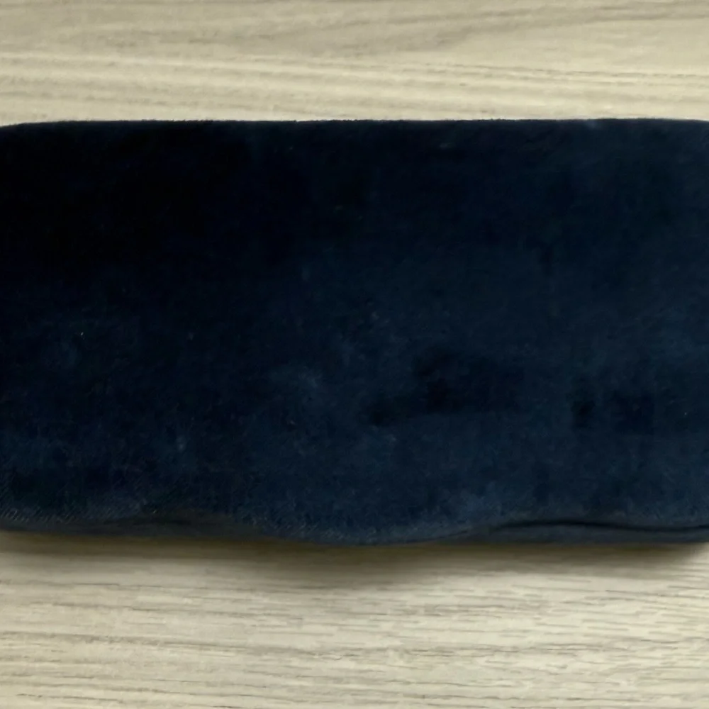 Gucci Blue Sunglasses - Picture 5 of 7